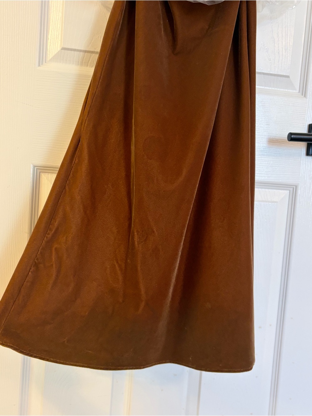 House of CB Strapless Brown PERSEPHONE
Coffee Velvet Strapless Corset Maxi Dress - Picture 5 of 9